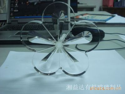 激光精雕，定制臻品 深雅有机玻璃制品的亚克力与木雕艺术